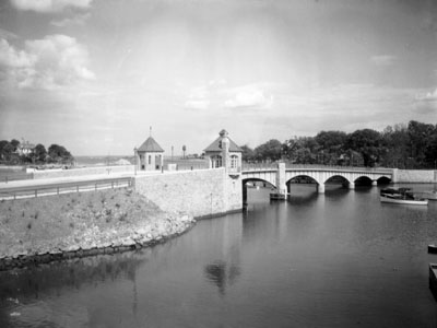 Glen Island Park Bridge, n.d. (PJG-251C)